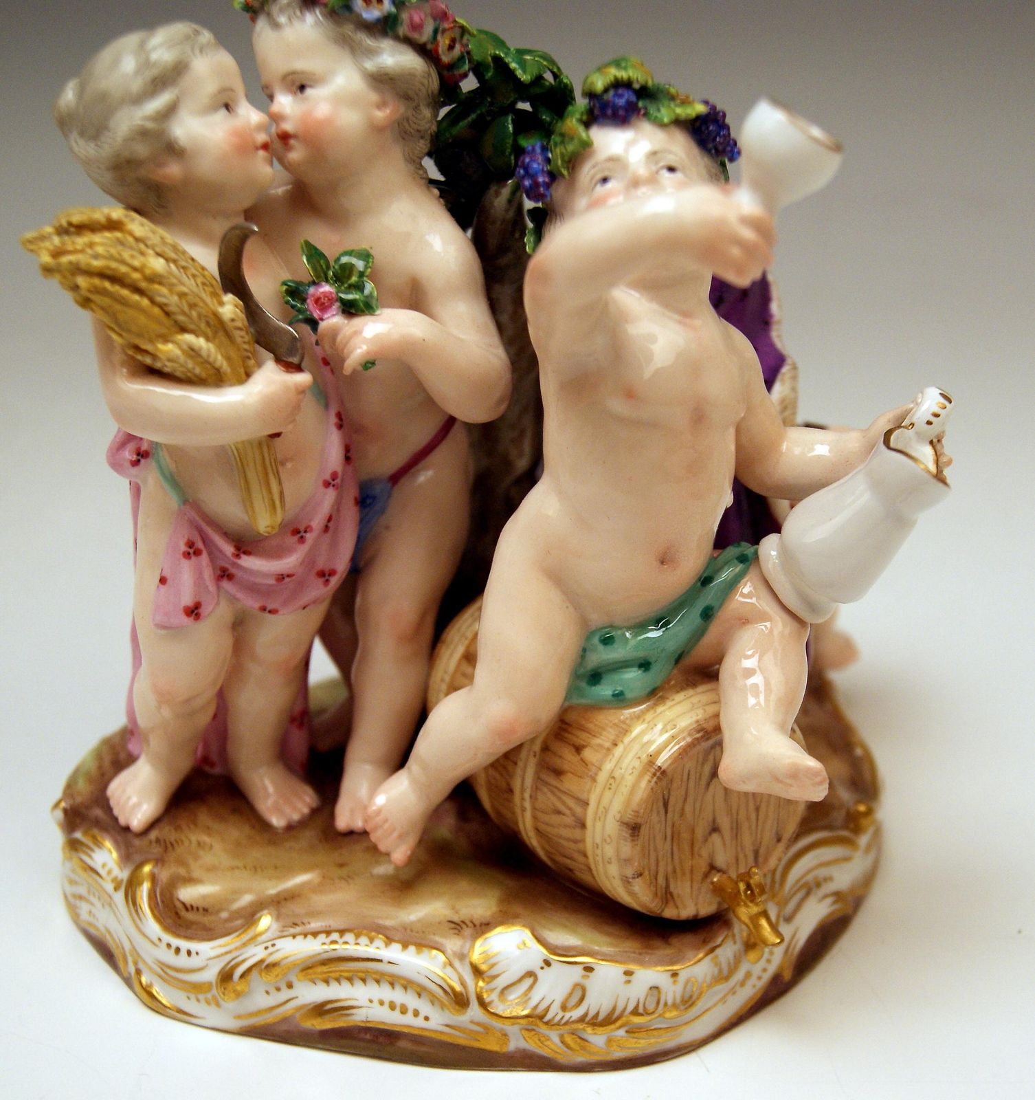 Meissen Cherubs Four Seasons Figurines Model 1068 Kaendler Made, Circa 1870 photo vintage