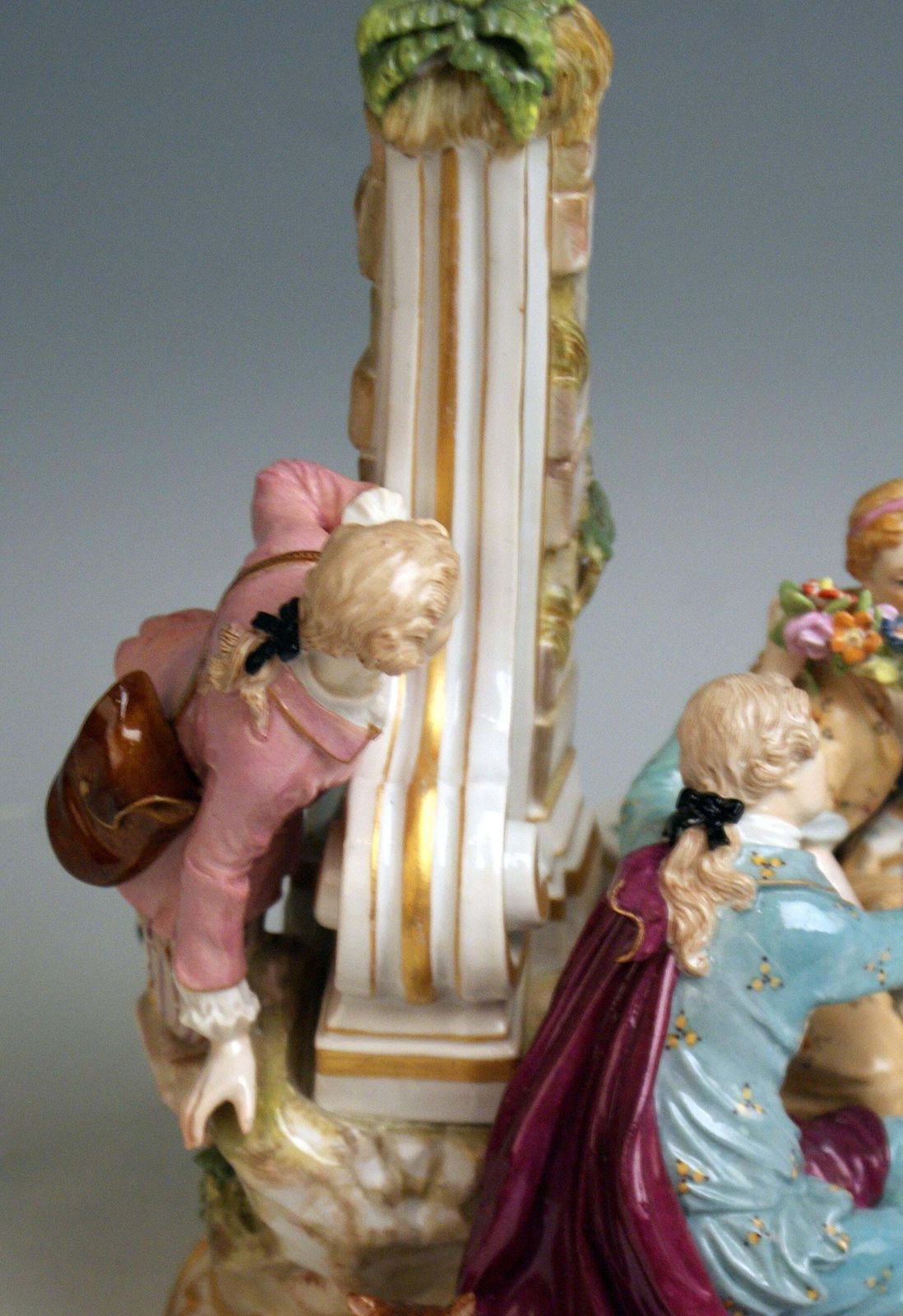 photo furniture Meissen Shepherds Figurines Model 2870 Johann Joachim Kaendler, Circa 1850