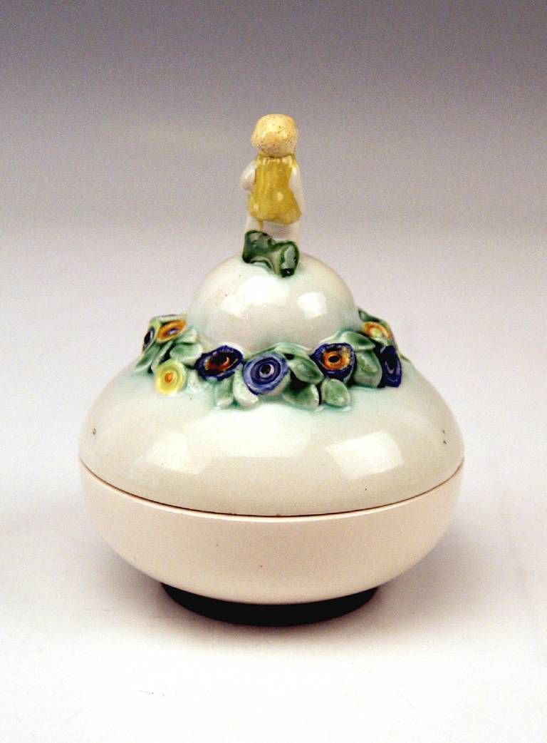 Bertold Löffler Vienna Lidded Round Bowl With Cherub En Miniature, Circa 1912 photo for sale