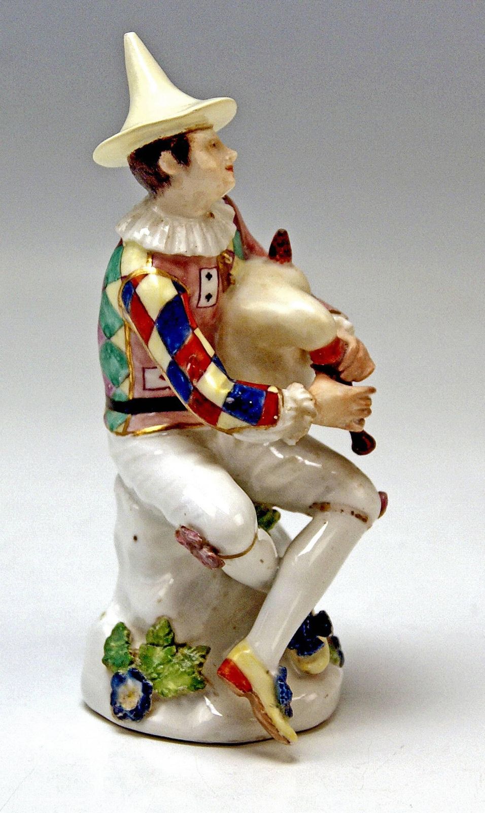 Baroque Meissen Figure, Harlequin With Bagpipes, By J.J. Kaendler, Circa 1745 photo for sale