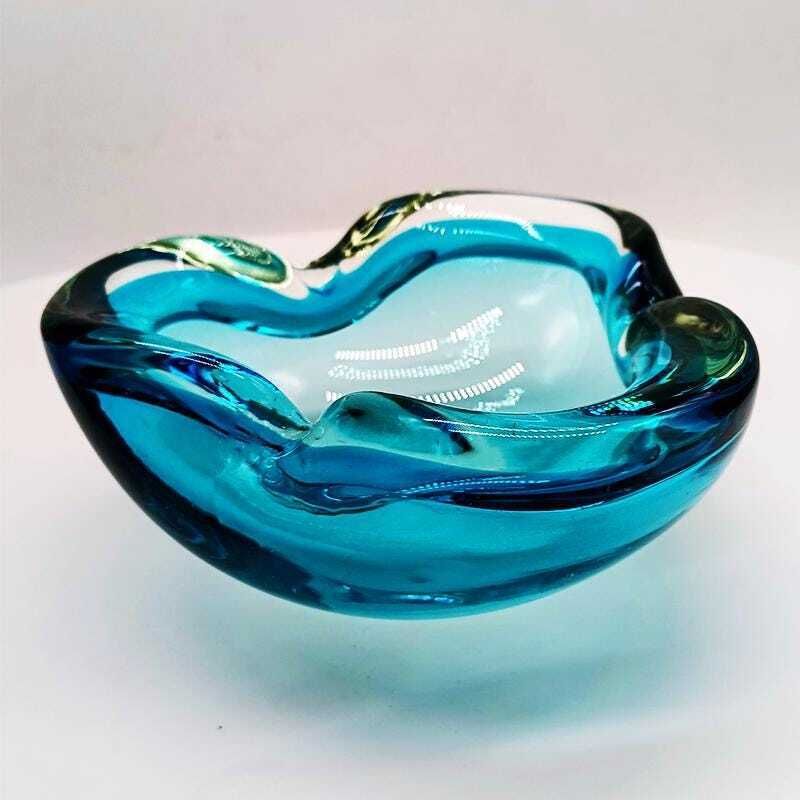 1960s Ligh Blue Ashtray Or Catch All In Murano Glass By Flavio Poli For Seguso. Made In Italy. photo 173.0