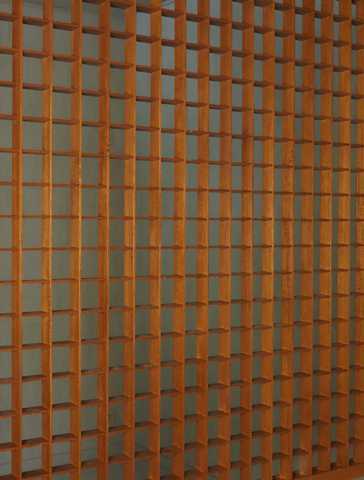 Wooden Room Divider With Lattice Design photo Home Decor