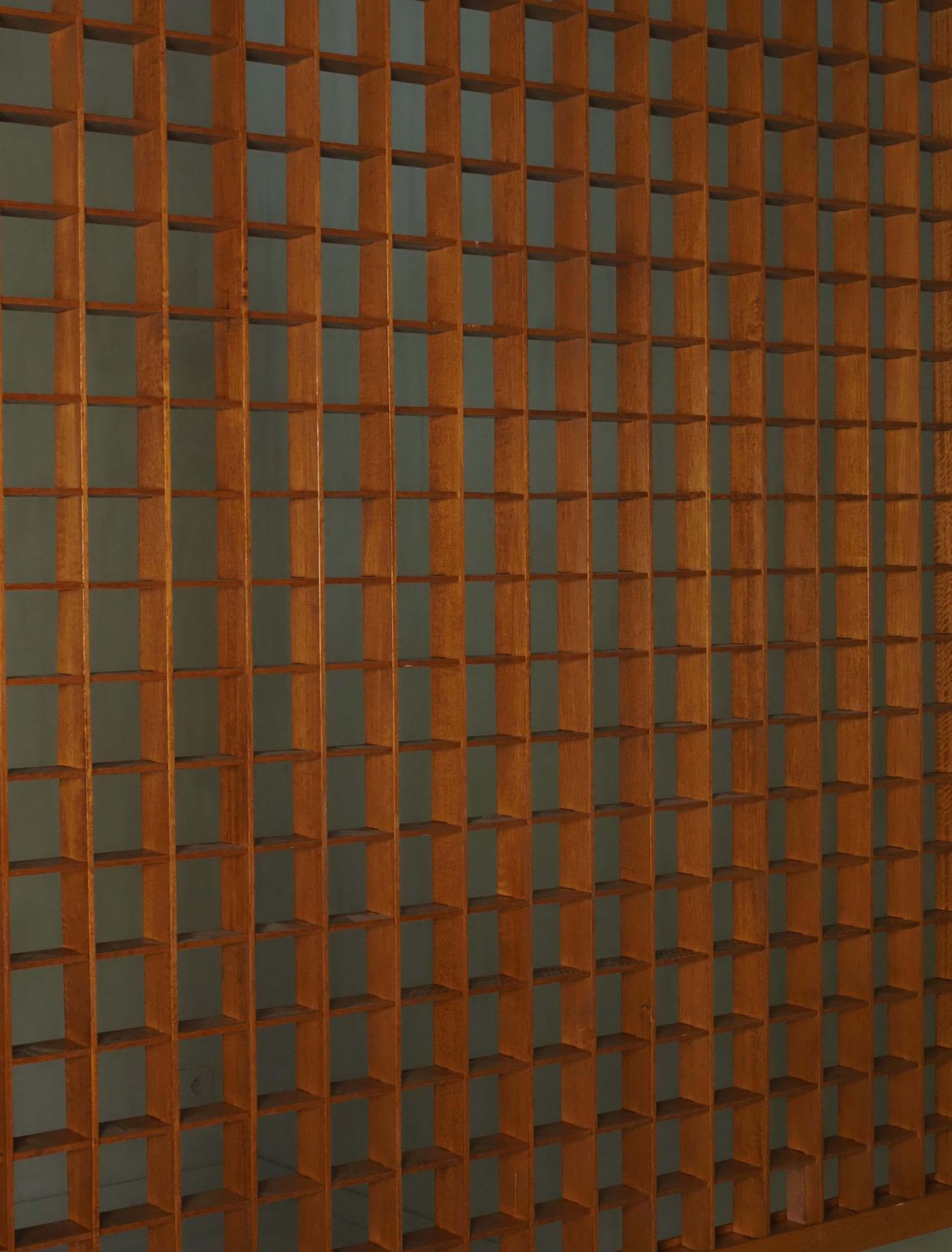 Wooden Room Divider With Lattice Design photo 2307.0