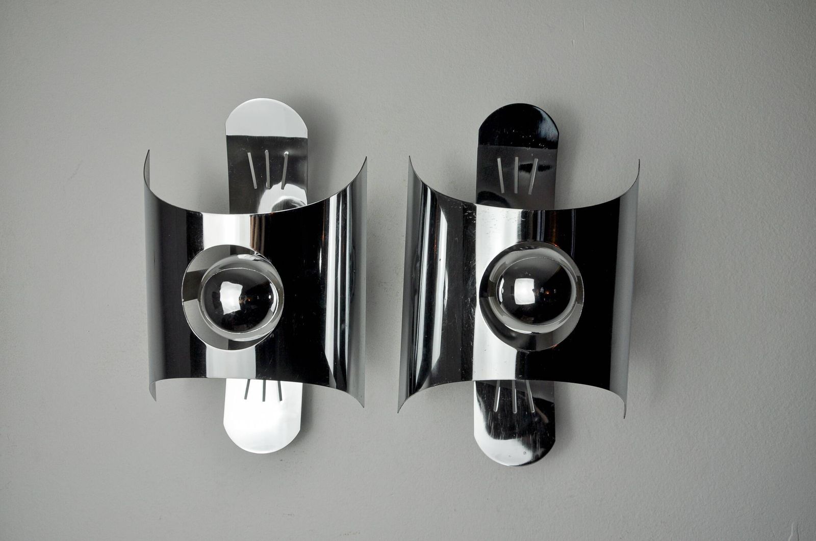 Page 1 Of 12 Pair Of Space Age Wall Lights, Chromed Metal, Italy, 1970 photo for sale