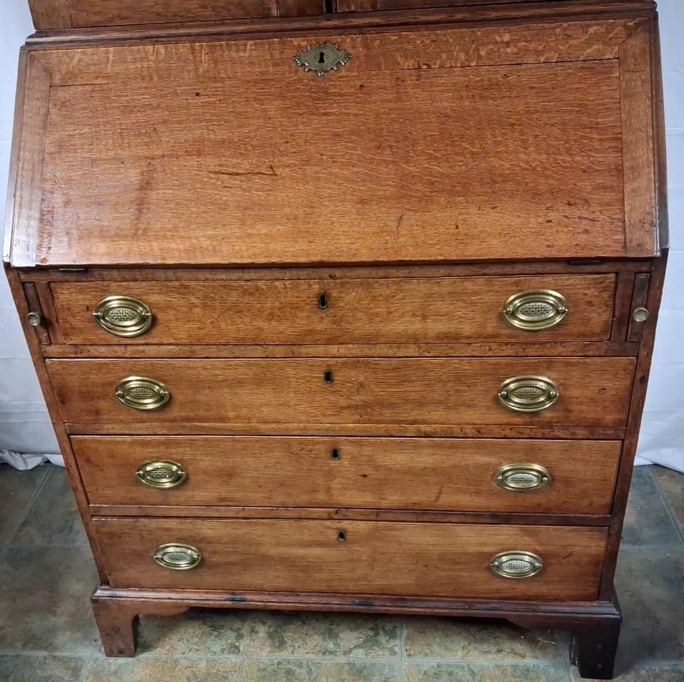 photo vinterior Antique Georgian Bureau Bookcase
