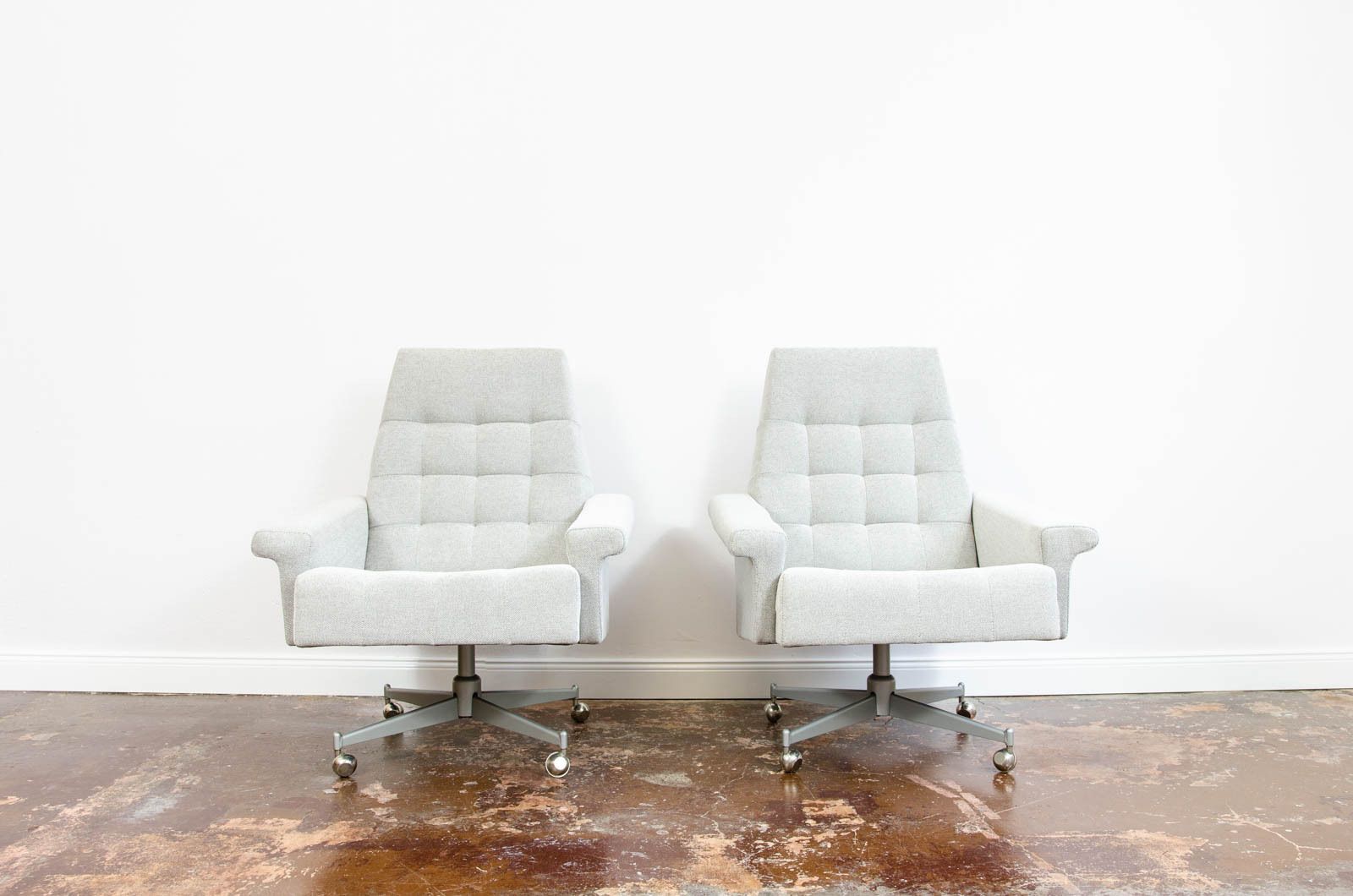 Modernist Armchairs From Up Závody On Metal Wheels, Czechoslovakia, 1970, Set Of 2 photo vintage
