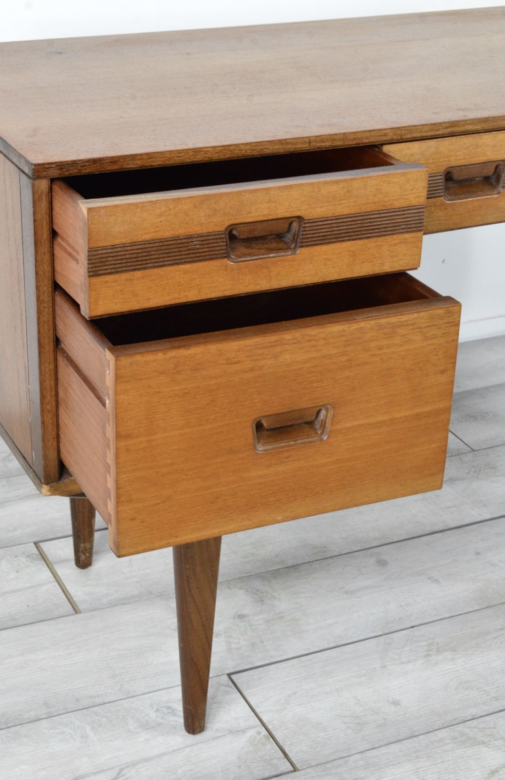 Fantastic Vintage 'Butilux' Teak Desk. Delivery. Modern / Midcentury / Danish Style. photo 999.0