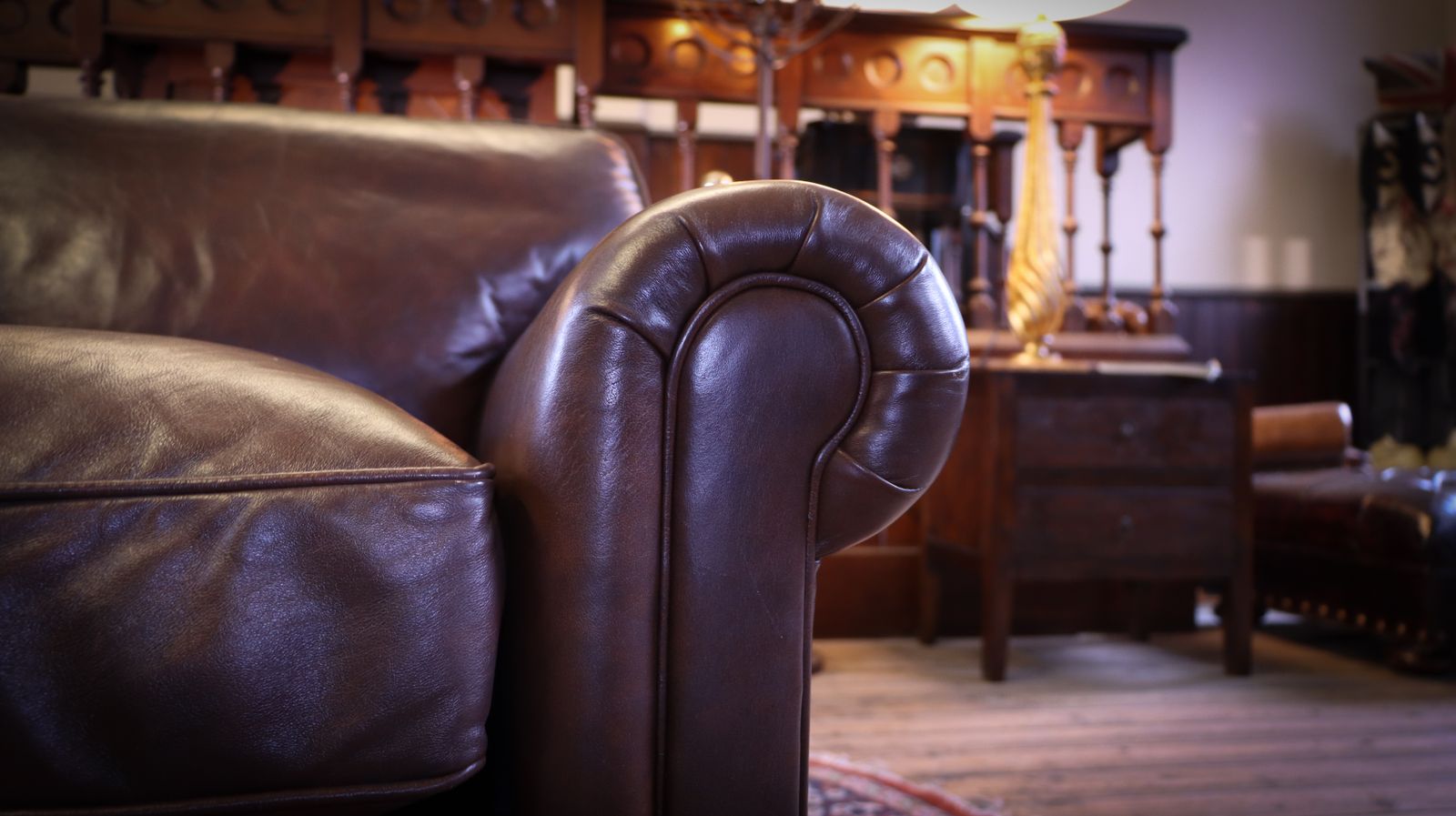 George Smith Full Scroll Arm Signature Leather Armchair With Cusion Back Rrp £8000 photo vintage