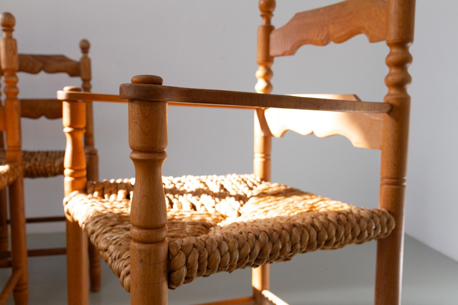 photo furniture Danish Oak And Seagrass Chairs By Hans Dau, Set Of 6. 1960s.