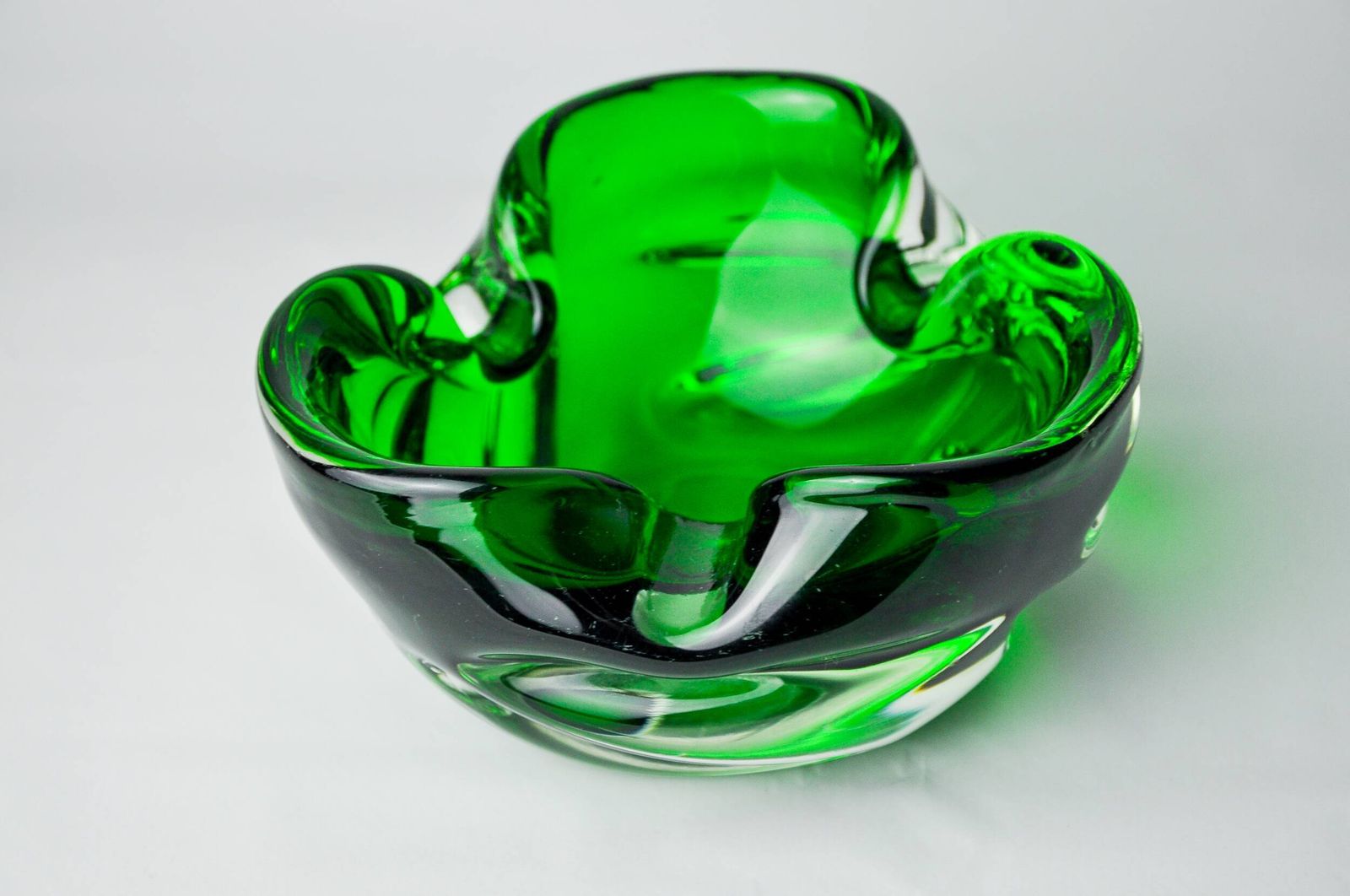 photo furniture Sommerso Green Pocket Emptier By Flavio Poli For Seguso, Murano Glass, Italy, 1970