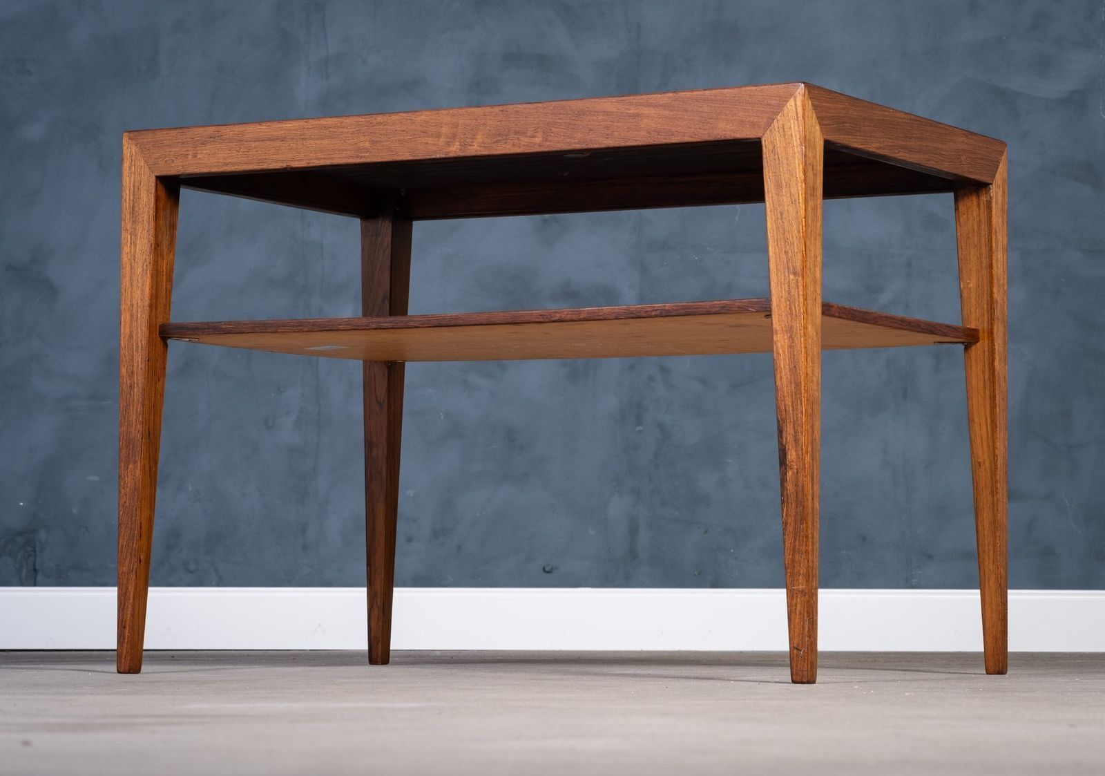 Rozenhout bijzettafel van Severin Hansen voor Haslev Møbelfabrik, ca. jaren 1950 photo 961.0