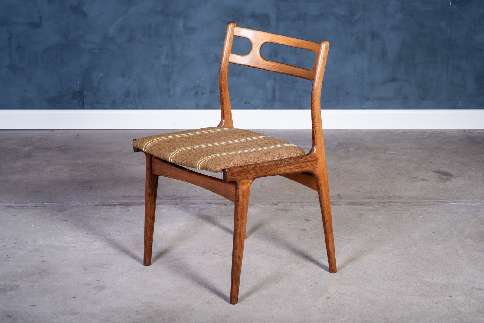 Model 138 Eetkamerstoelen Van Johannes Andersen Voor Uldum Møbelfabrik, Jaren 1960, Set Van 4 photo Meubels