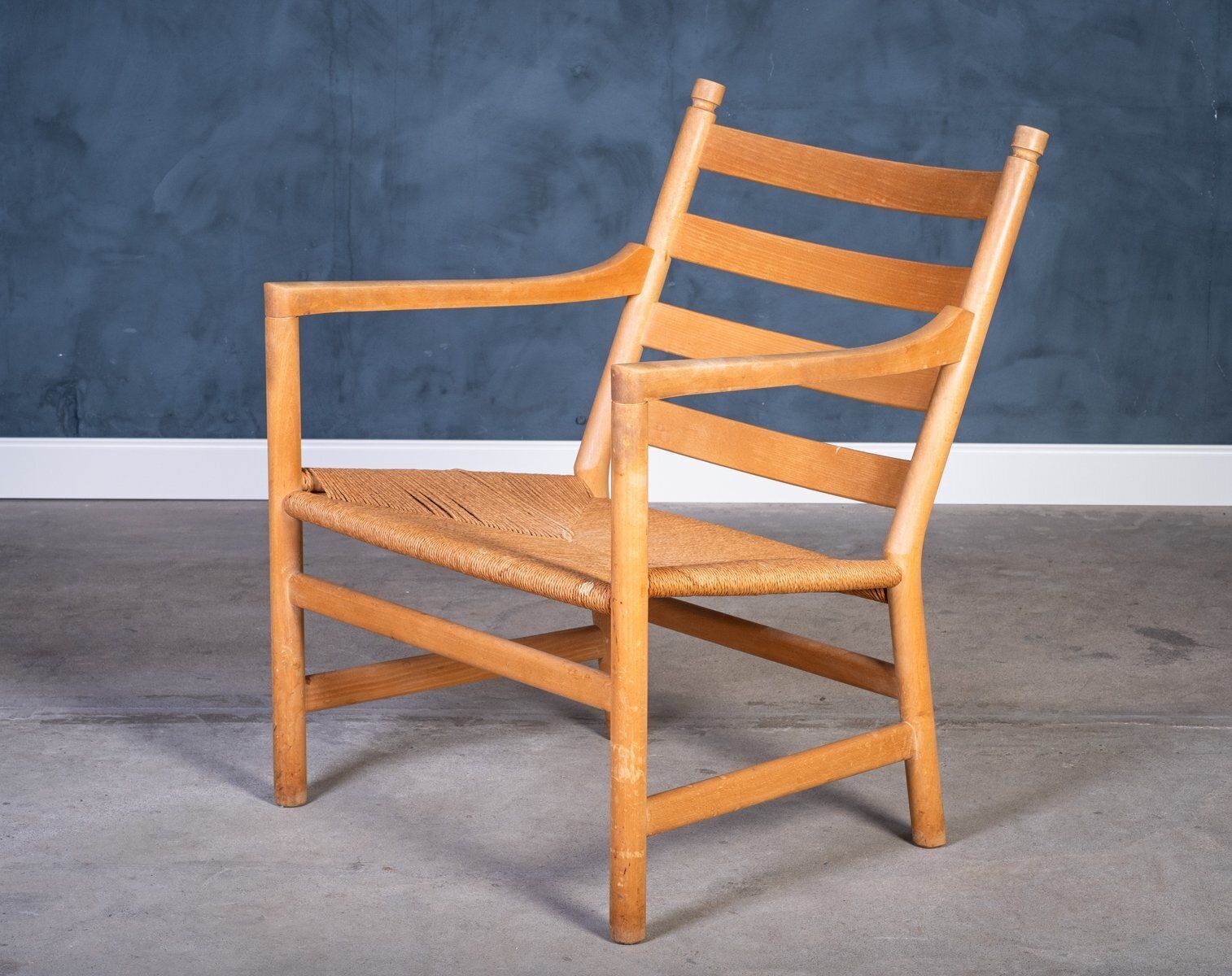 Ch44 Lounge Chair In Beuk En Naturel Papierkoord Door Hans J. Wegner Voor Carl Hansen & Søn, Ca. Jaren 1960
