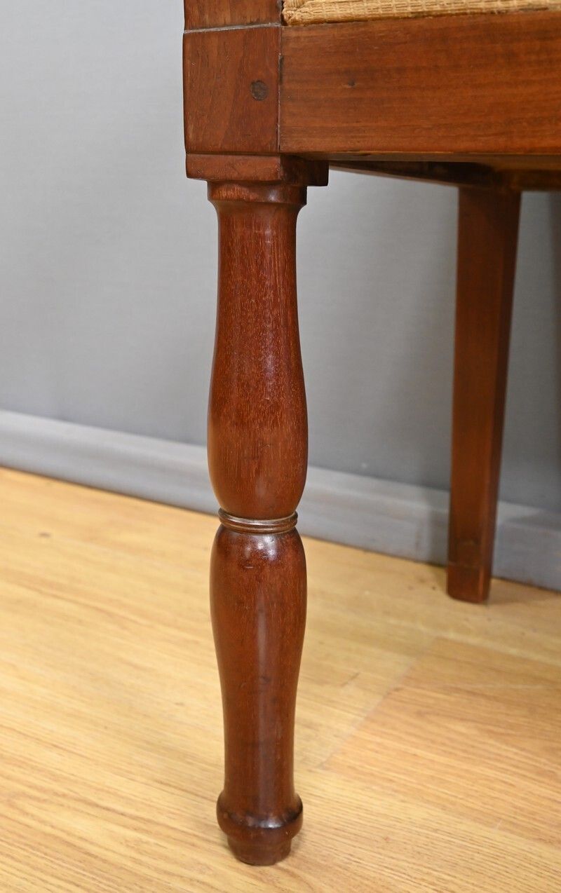 photo for sale Mahogany Landing Sofa, Restoration Period – Part 1 Of The 19th Century