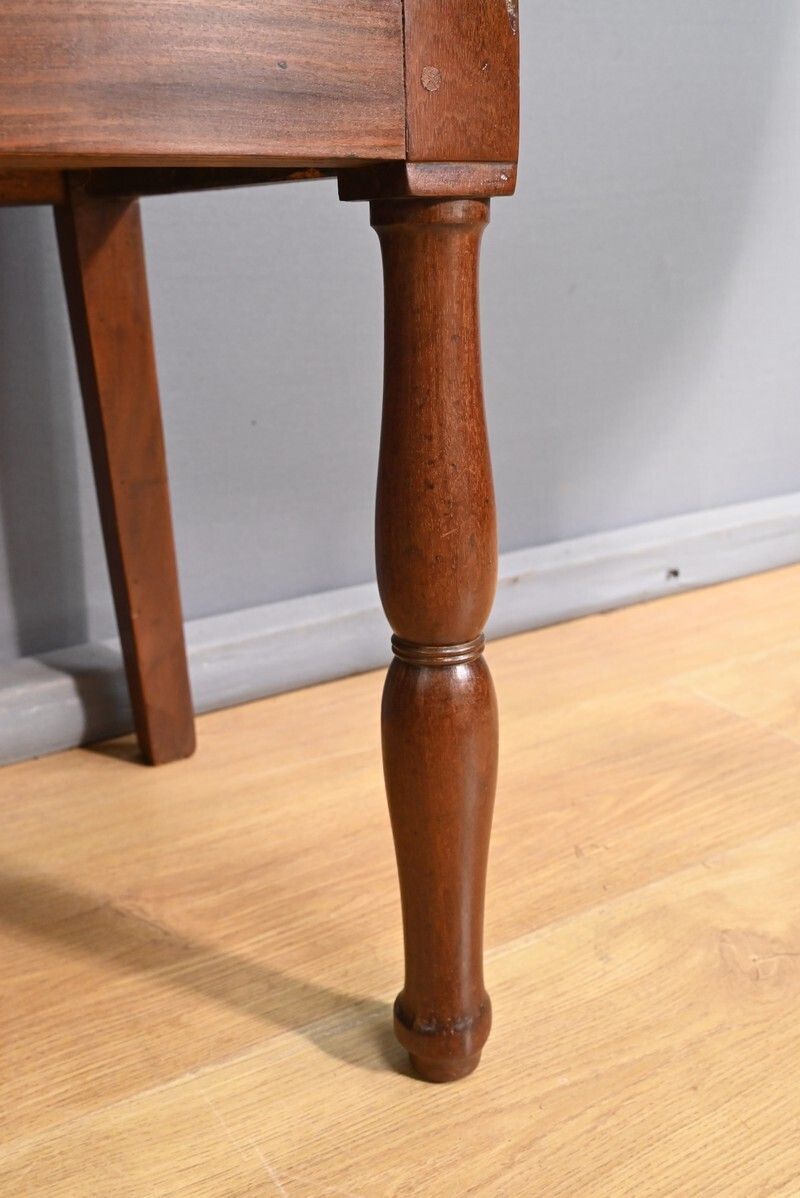 photo buy Mahogany Landing Sofa, Restoration Period – Part 1 Of The 19th Century