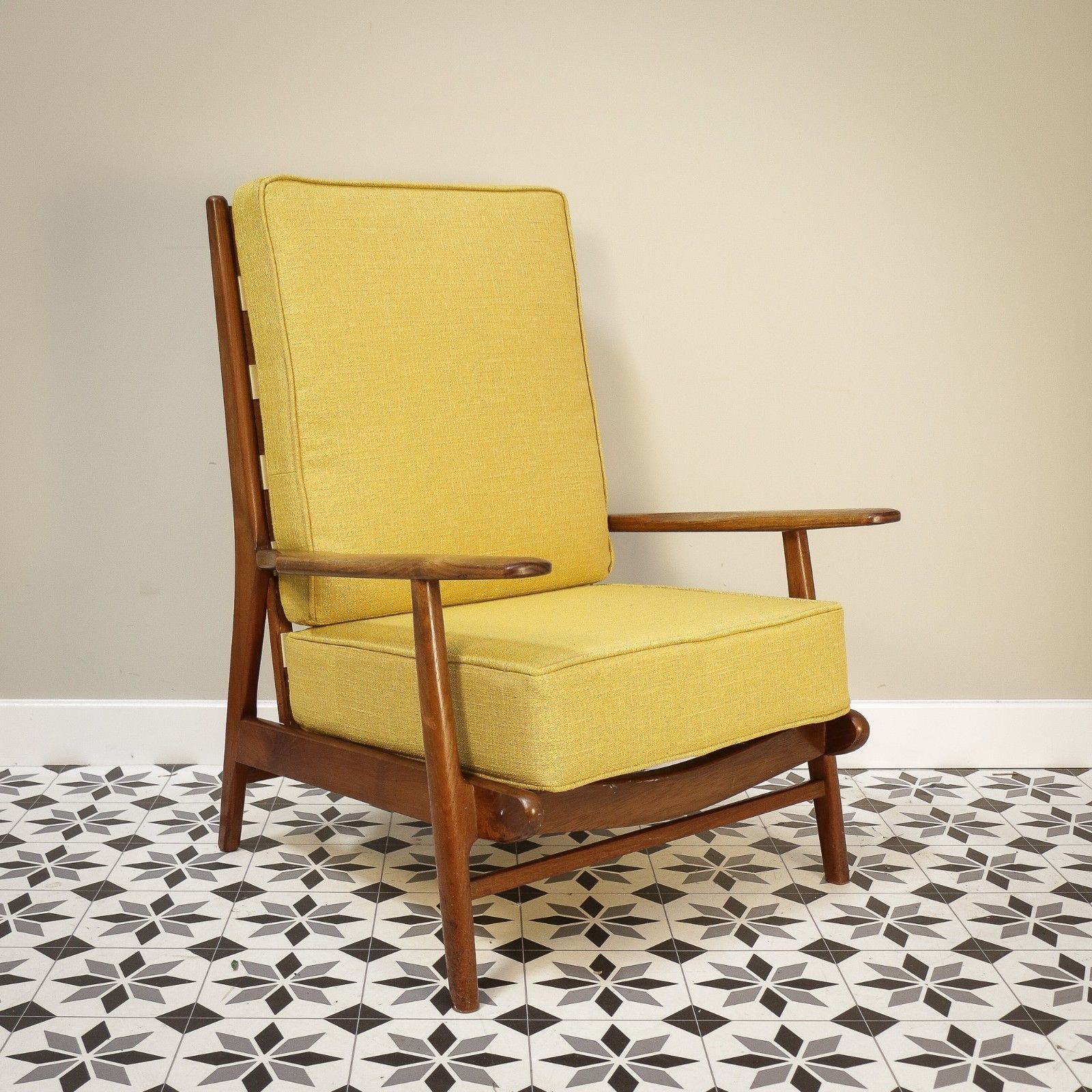 photo vinterior A Pair Of Teak Mid Century Retro Danish Style Fireside Arm Chairs In Yellow