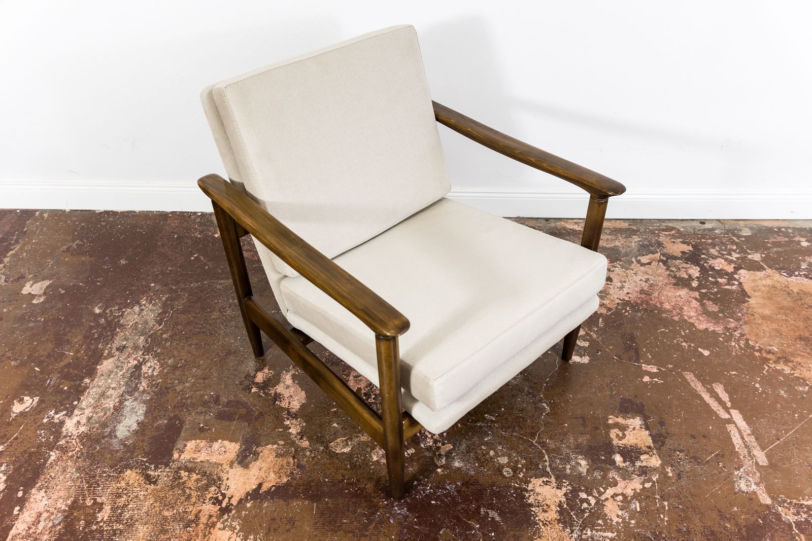Vintage Club Chair "Gfm 142" Designed By Edmund Homa, Gfm, Poland, 1960’s photo vinterior