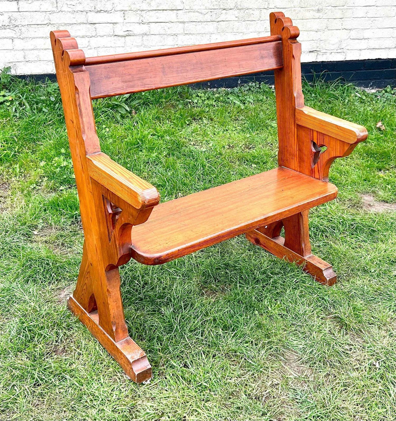 Gothic Victorian Pitch Pine Church Pew Bench Chairs Vintage Industrial Retro Kitchen Seating Gothic Oak Wooden Hall Way Church photo furniture