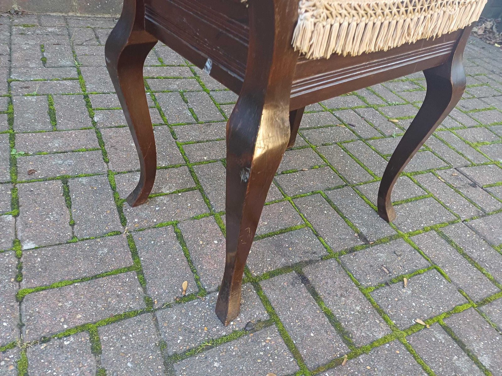 photo furniture Antique Edwardian Mahogany Piano Stool With Storage, Floral Upholstery And Cabriole Legs, Early 20th Century Vanity Bench