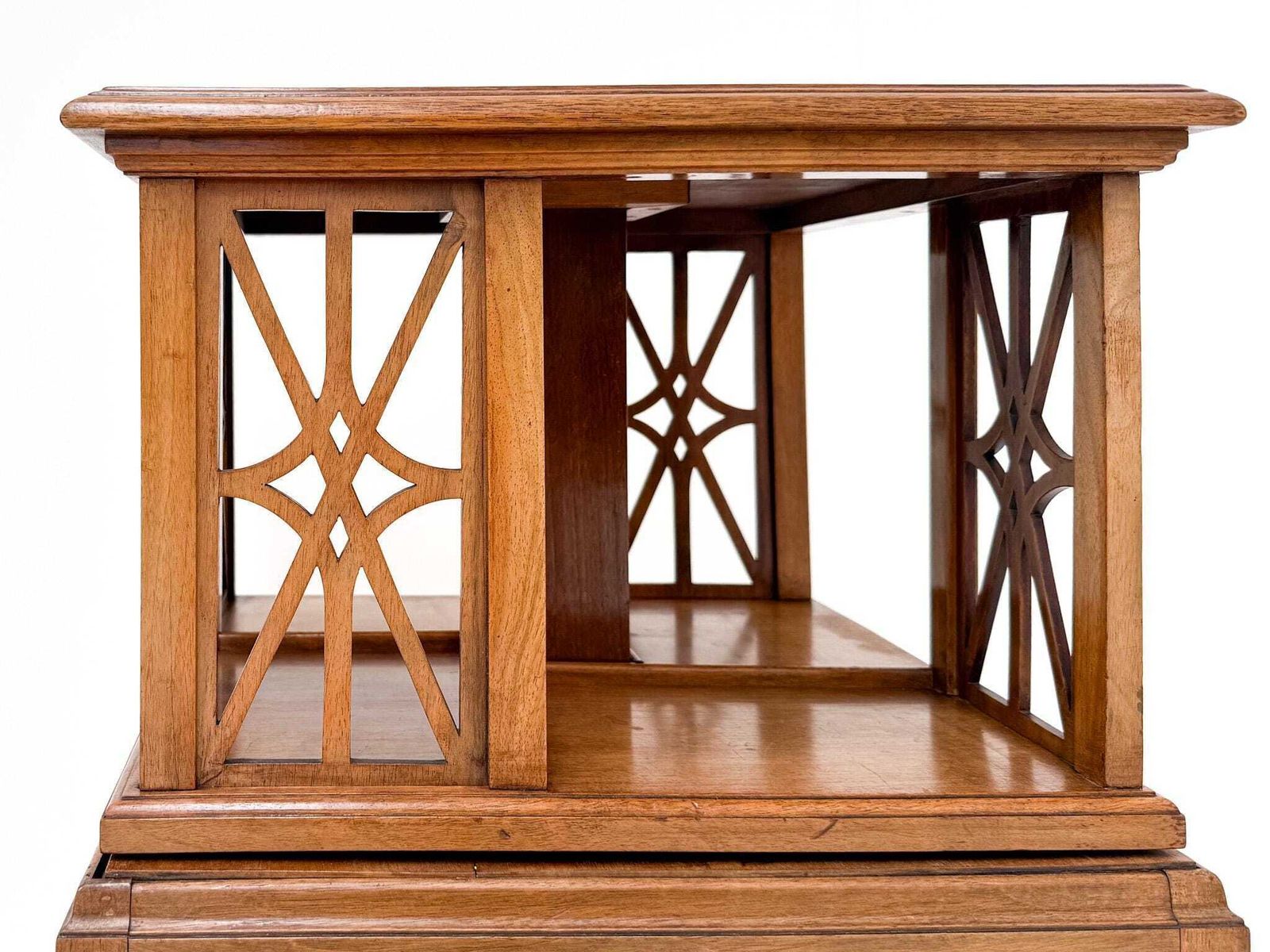 Antique Burl Walnut Revolving Side Table, Wortelnoot Book Table Ca. 1900 photo 901.0