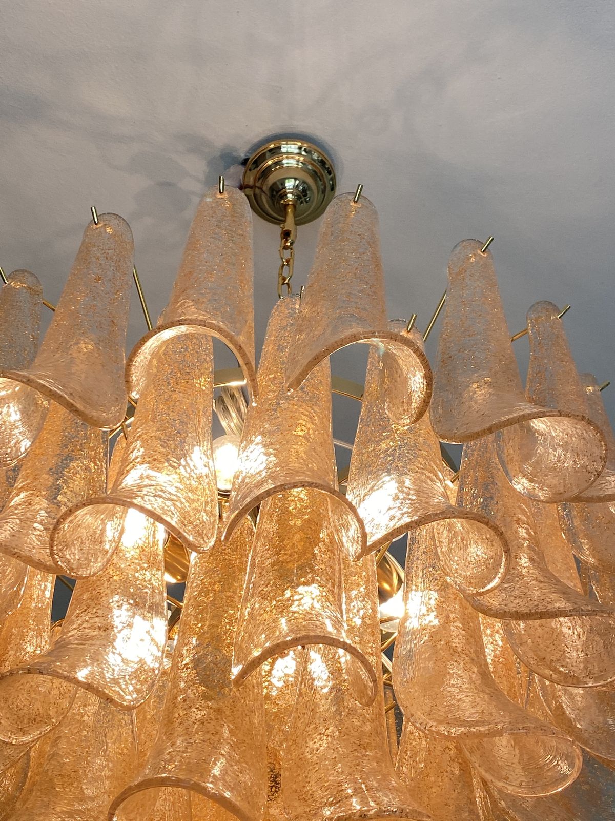 Contemporary Clear And Gold “Petali Selle” Murano Glass Chandelier In Mazzega Style photo vintage