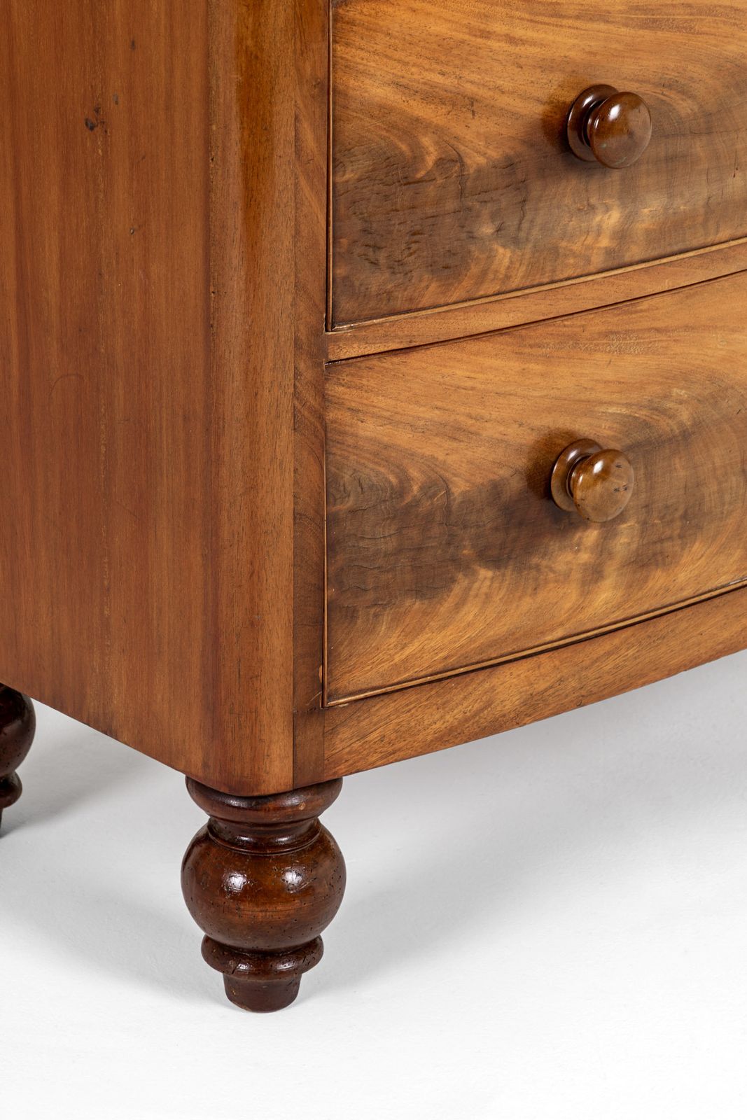 photo furniture Victorian Bow Fronted Chest Of Drawers