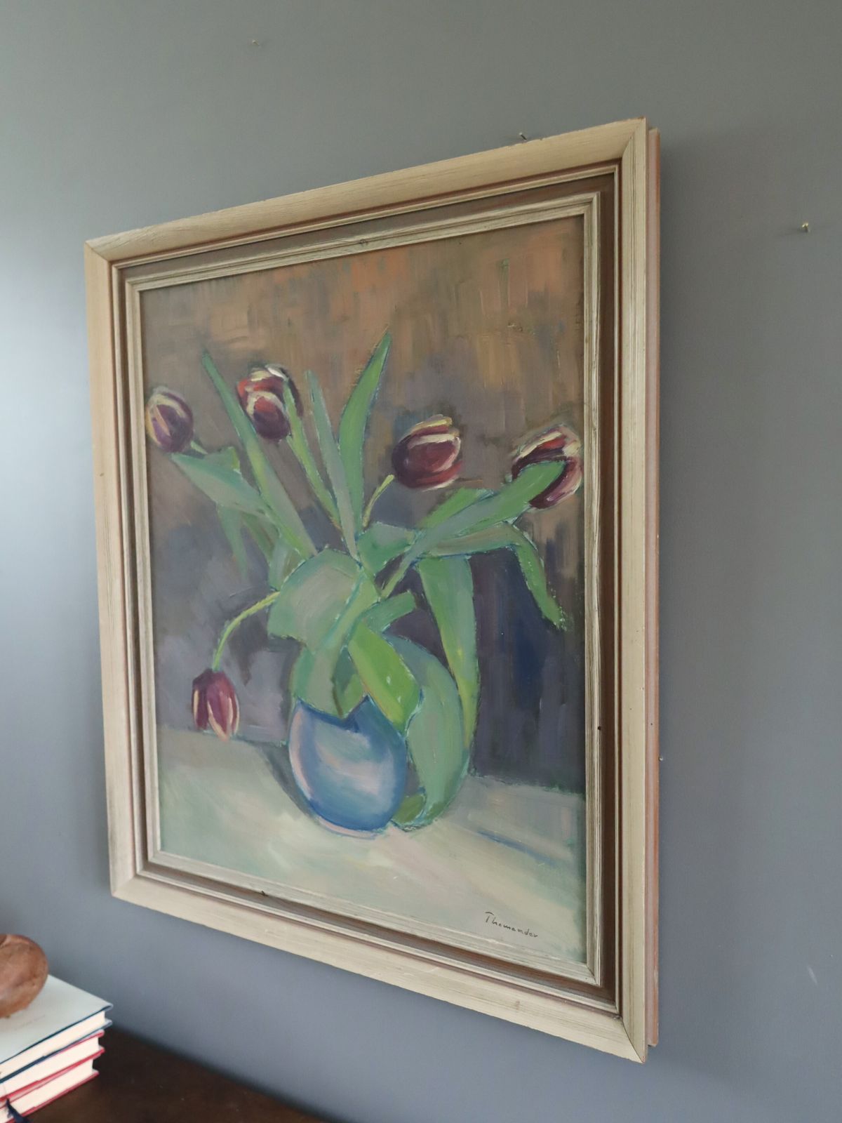 Tulips In A Blue Vase Oil Painting photo 539.0