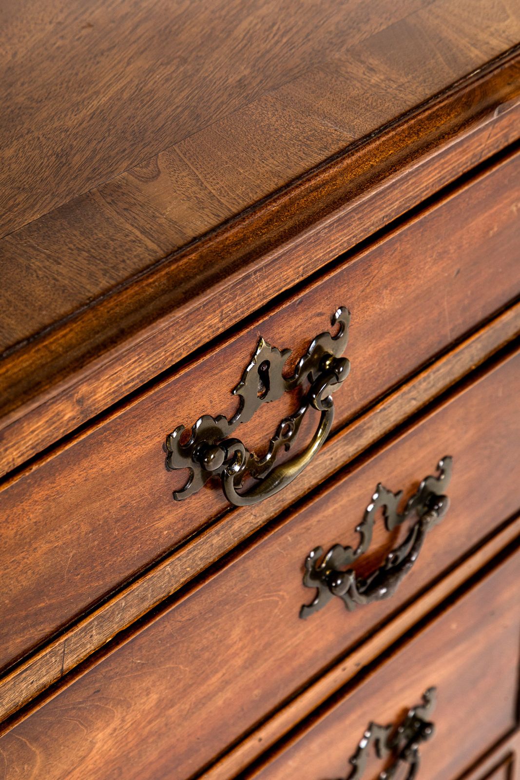 Furniture Small George III Mahogany Chest photo
