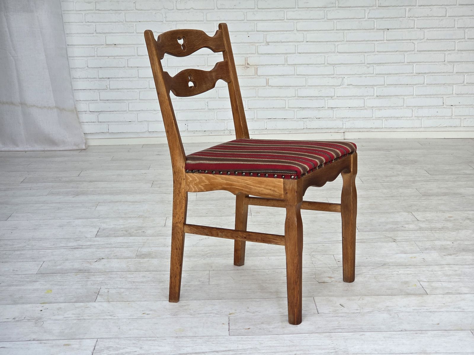 1960s, Set Of 4 Pcs Danish Dining Chairs, Furniture Wool, Solid Oak Wood. photo vintage