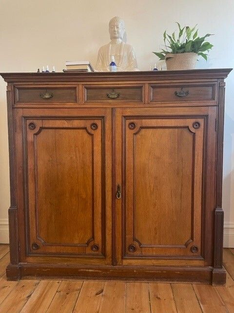 Regency Mahogany Gentleman’s Wardrobe