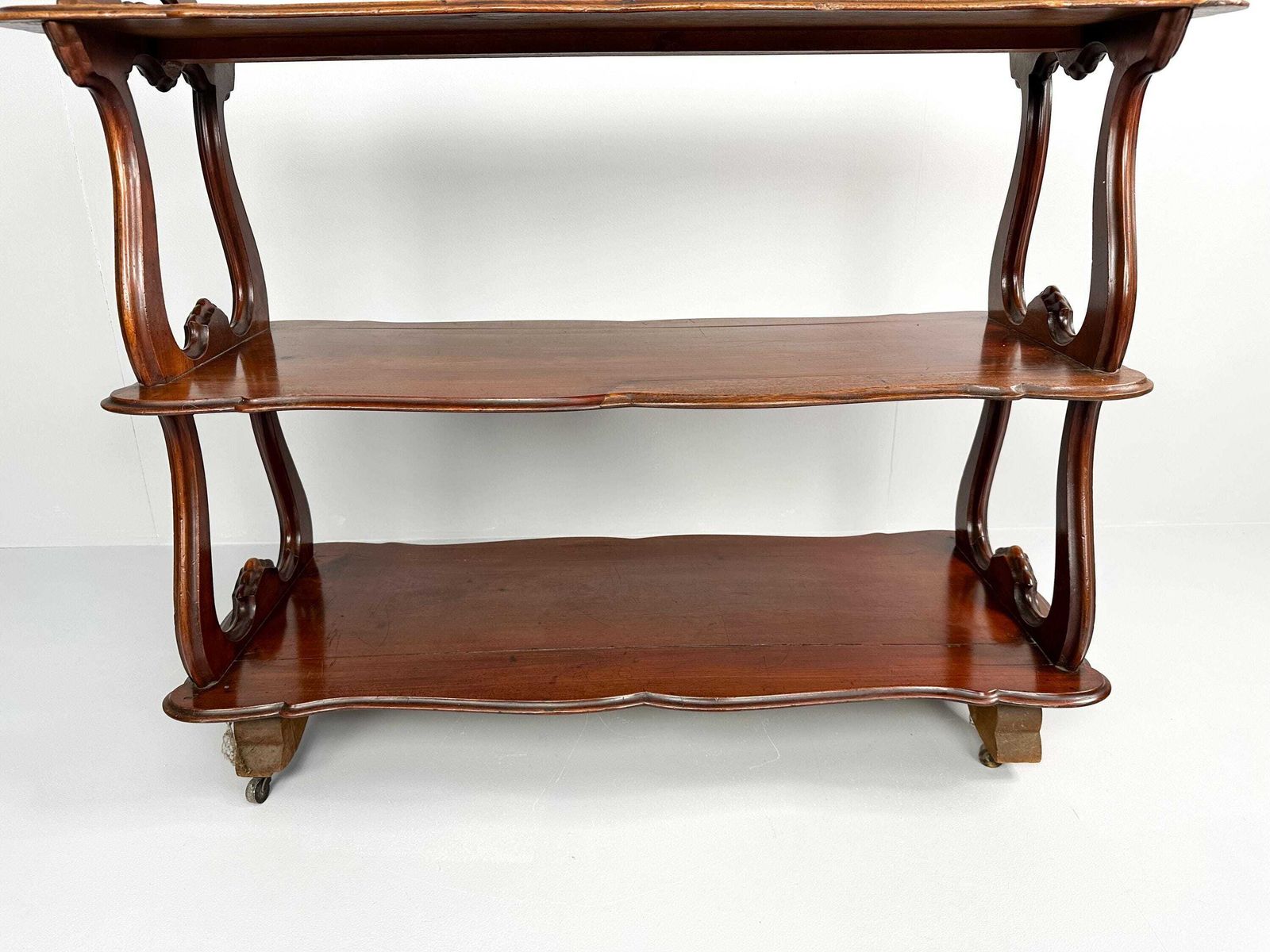 photo for sale Antique Mahogany Veneer 3 Tier étagère On Wheels – 19th Century