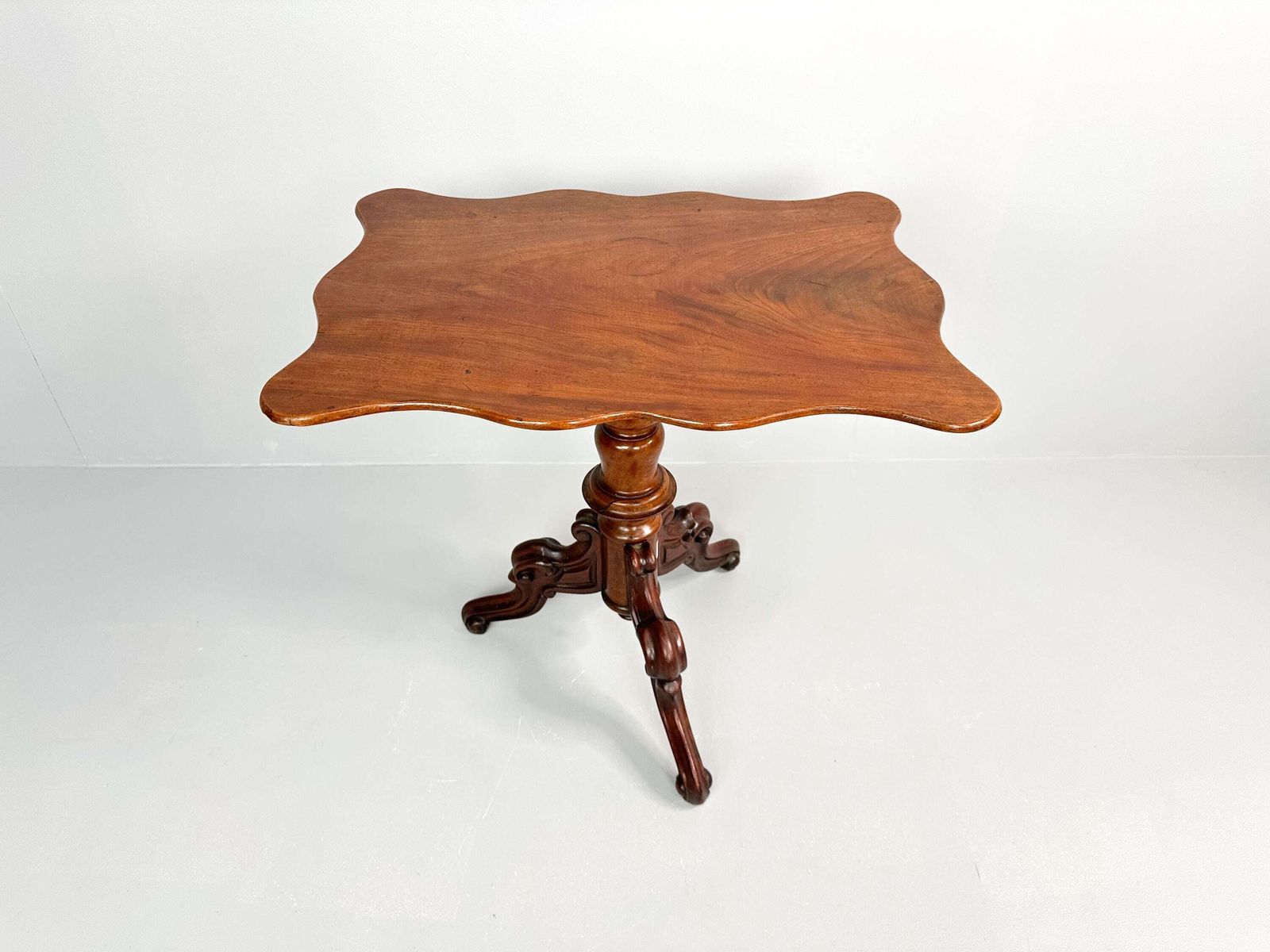 Antique Mahogany Pedestal Table With Contoured Top photo for sale