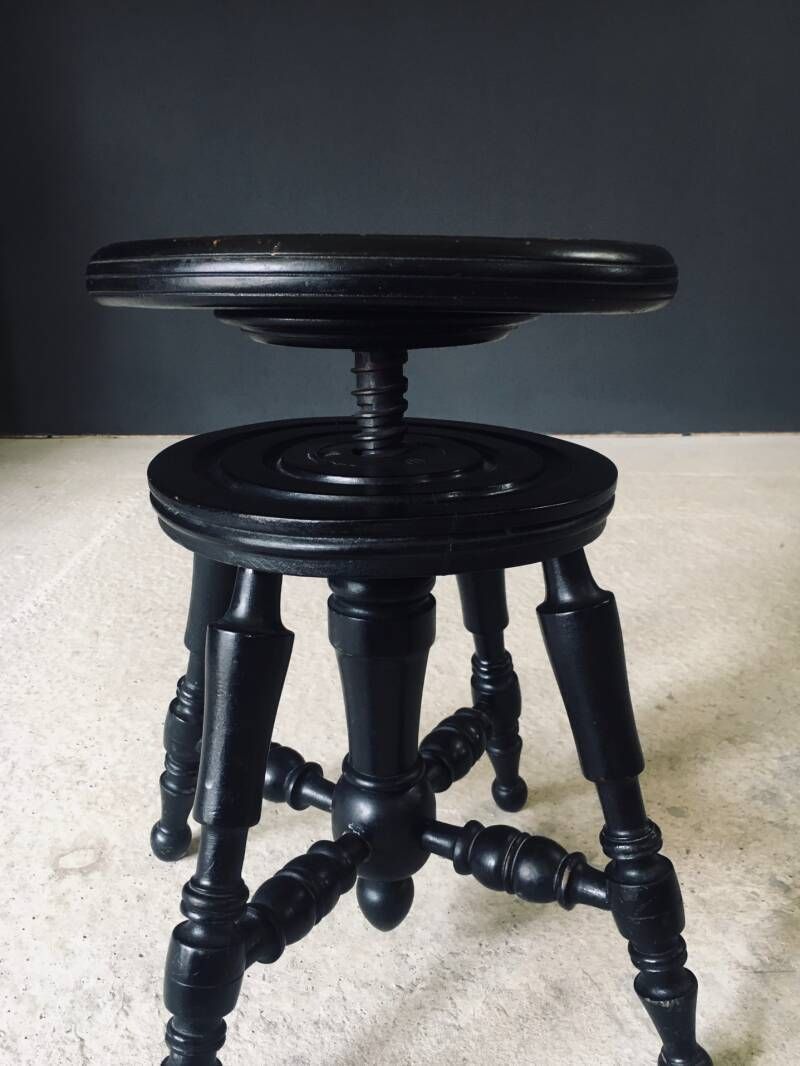 photo vinterior Early 20th Century Design Black Stained Piano Stool
