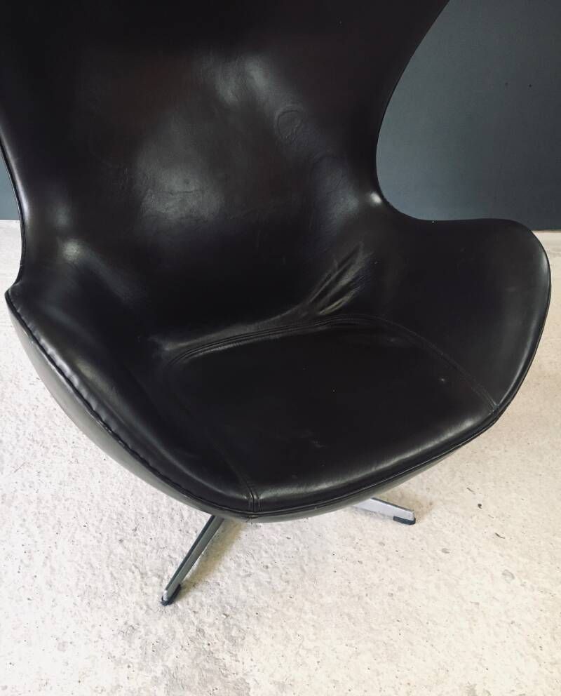 900.0 Mid Century Modern Scandinavische Design Leren Egg Chair Van Arne Jacobsen, Denemarken, Jaren 1970 photo