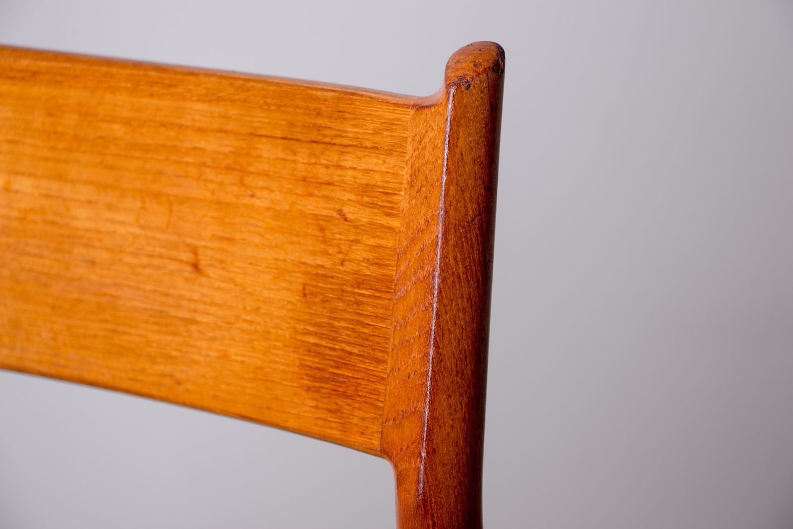 Set Of 6 Danish Chairs In Teak And New Skai, Model 418 By Arne Vodder For Sibast 1960. photo vinterior