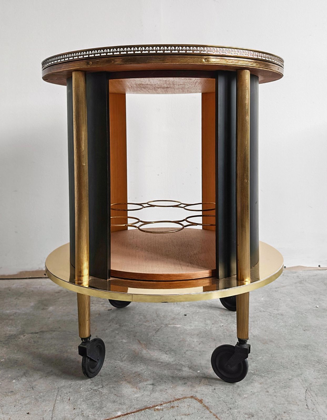 photo furniture Round Hollywood Regency Brass Bar Cart With An Oil Painting On Top, Italy 1960s
