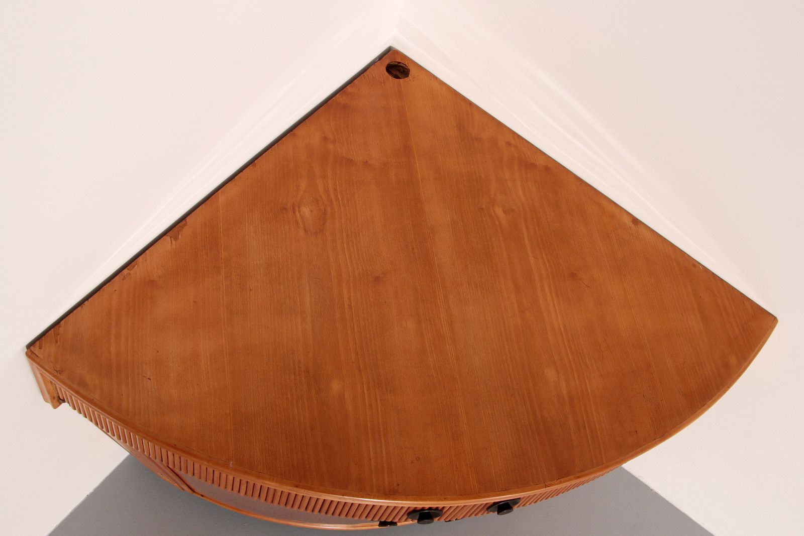 photo vinterior Bar Cabinet In Light Wood Attributed To Paolo Buffa, 1940s