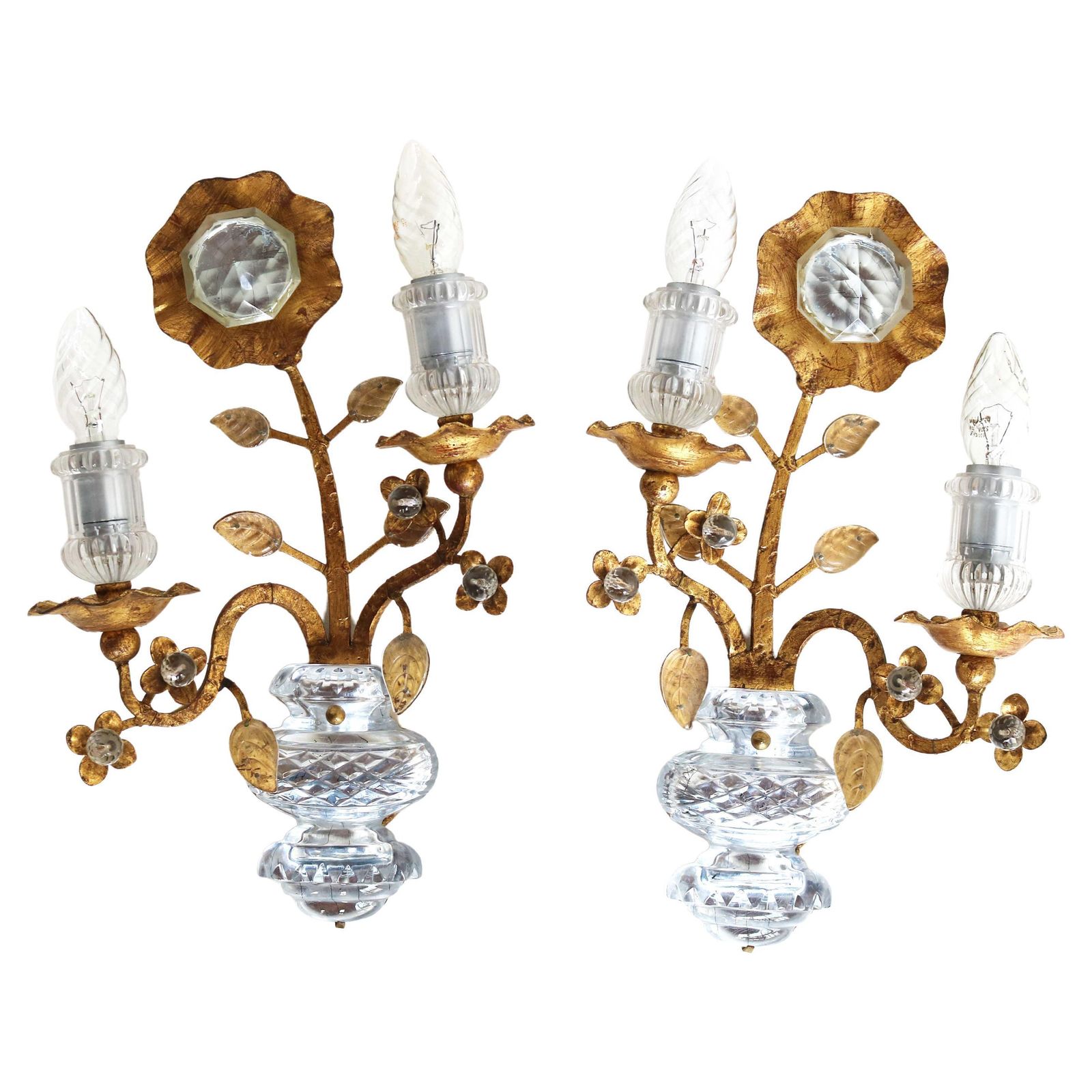 Zeldzame Maison Baguès Set Van Twee Vergulde 'Rose' Wandlampen Met Kristal, Frankrijk Ca. Jaren 1960