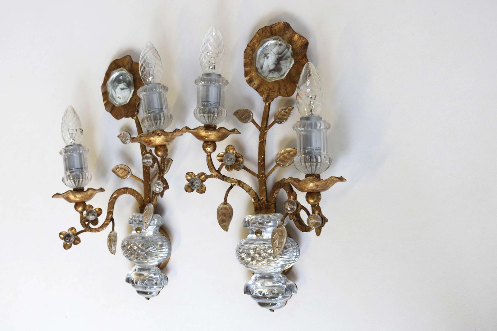 Rare Maison Baguès Set Of Two Gilt ‘Rose’ Scones French Crystal Wall Lamps 1960s photo 3214.0