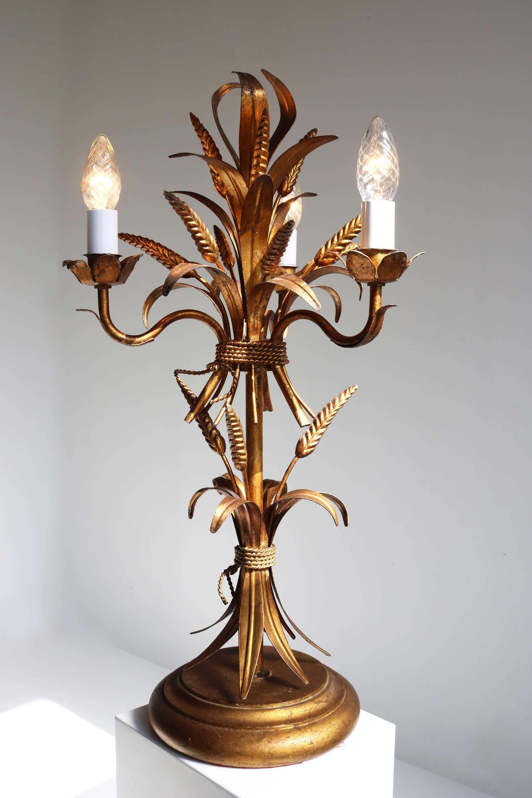 Gilt ‘Sheaf Of Wheat’ Table Light, Florentine Table Lamp By Hans Kögl, 1960s photo Lighting
