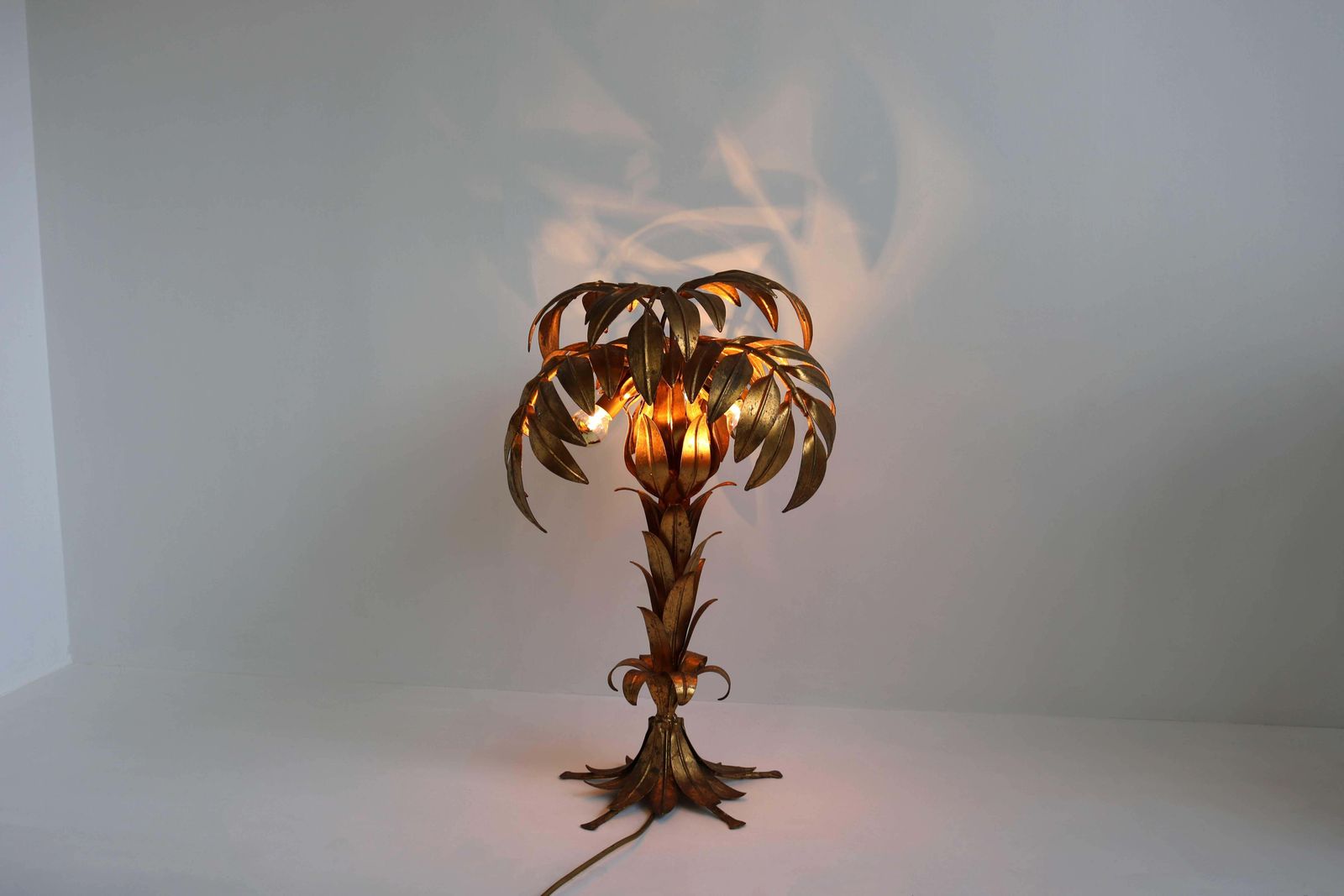 Stunning Gilt Palm Tree Table Lamp By Hans Kögl, 1970s Design Hollywood Regency photo furniture
