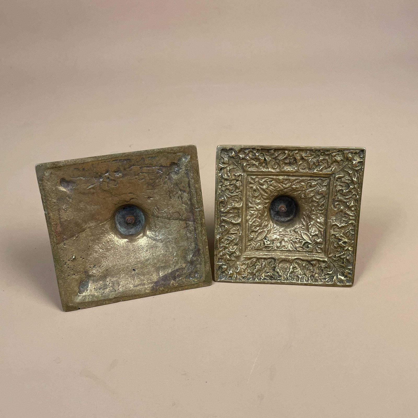 photo furniture Antique Brass Candlestick Holders Gold Metal Matching Pair Victorian Style Ornate Square Base Vintage Dining Table Mantle Piece Decoration