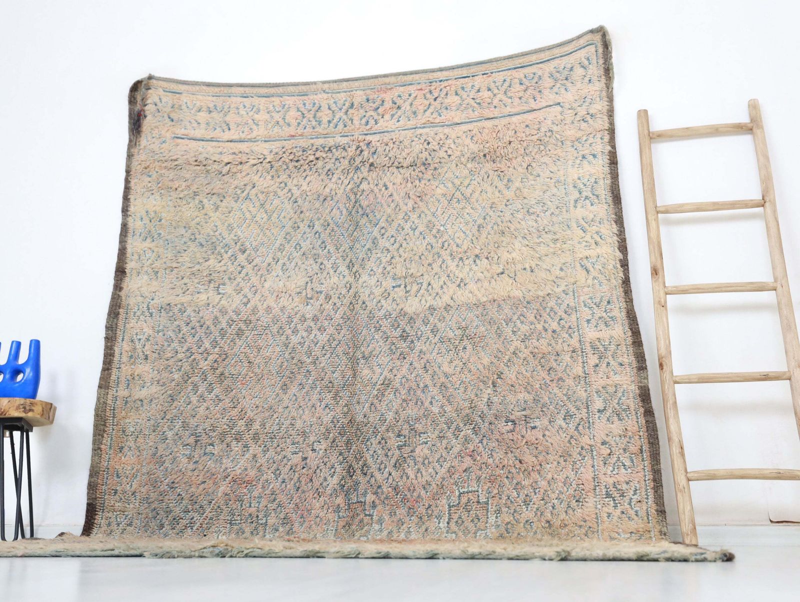 Hennuba Vintage Moroccan Rug 6'7" X 8'9" photo for sale