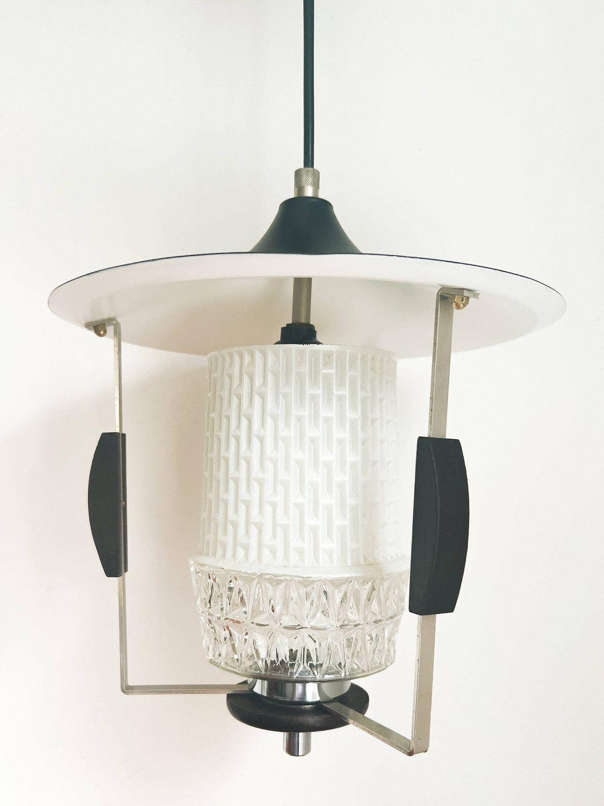 Vintage Hanglamp   Hout, (Melk)glas, Metaal   Scandinavisch Design   Mid Century   Jaren 50/60 photo furniture