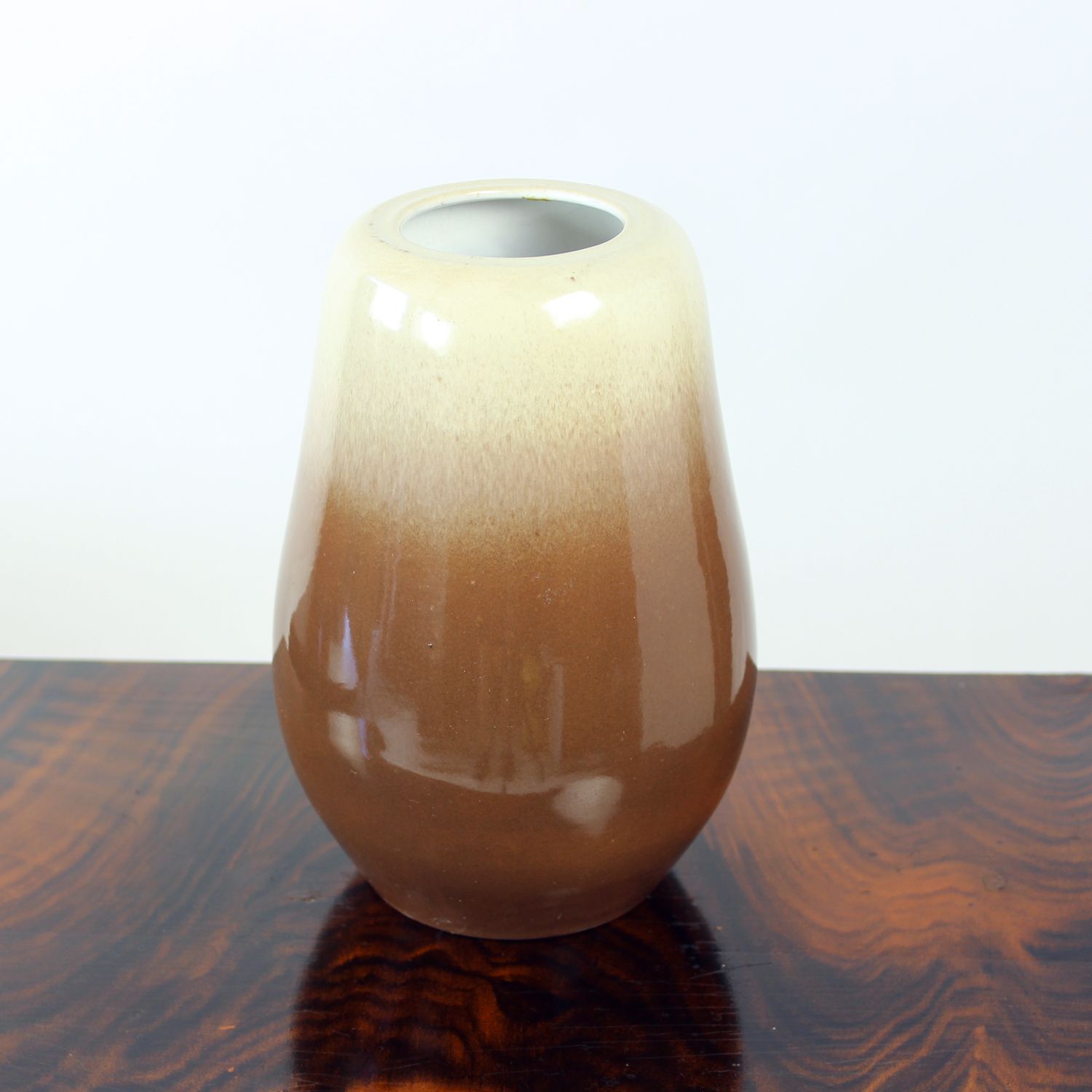 Midcentury Porcelain Vase, Czechoslovakia 1960s photo vinterior