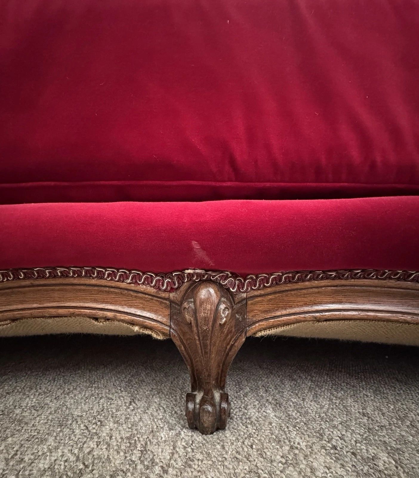 Antique French Carved Wood Day Bed, Upholstered In Red Velvet photo Furniture