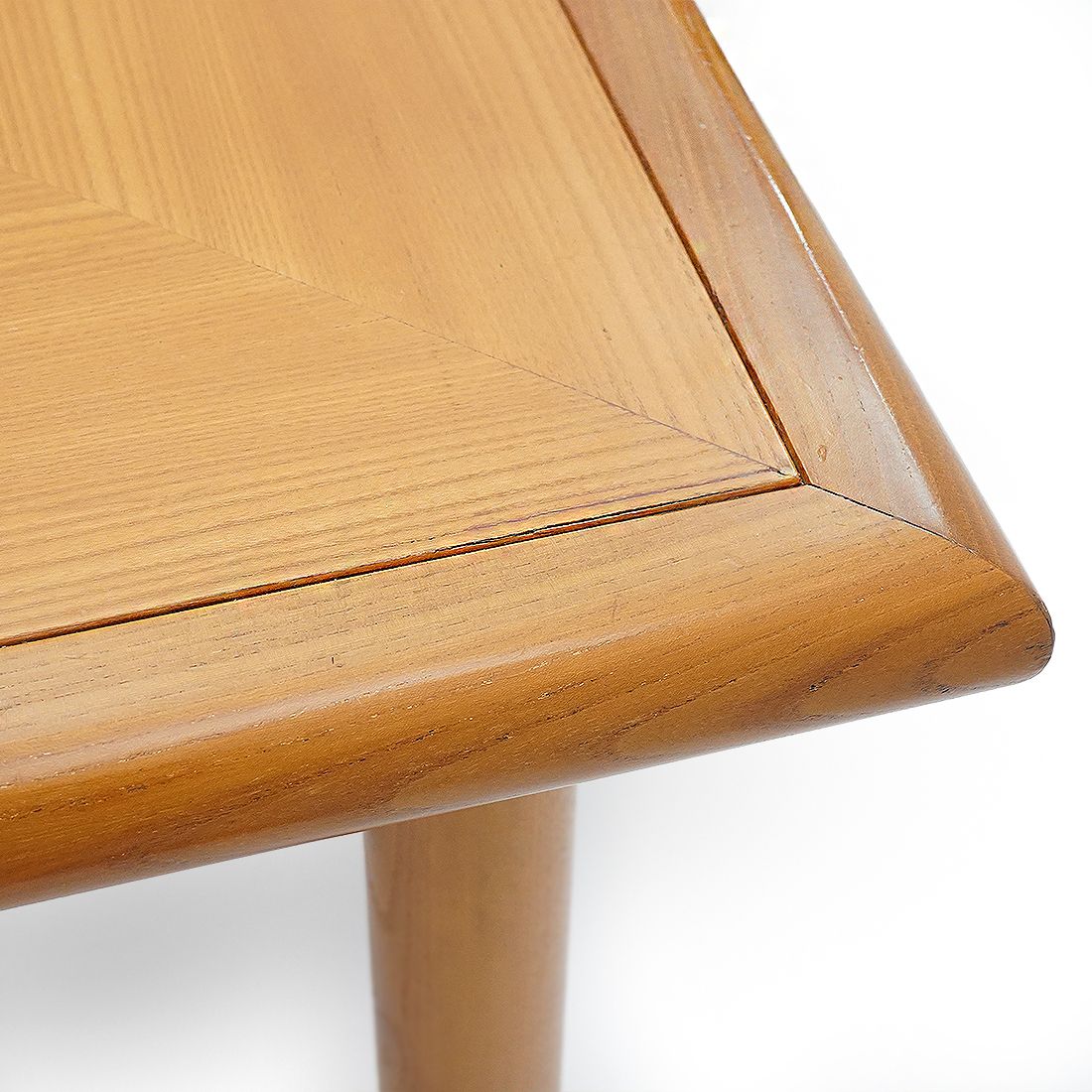Square “Condogu” Table By Luigi Massoni For Porro, 1970s photo vinterior