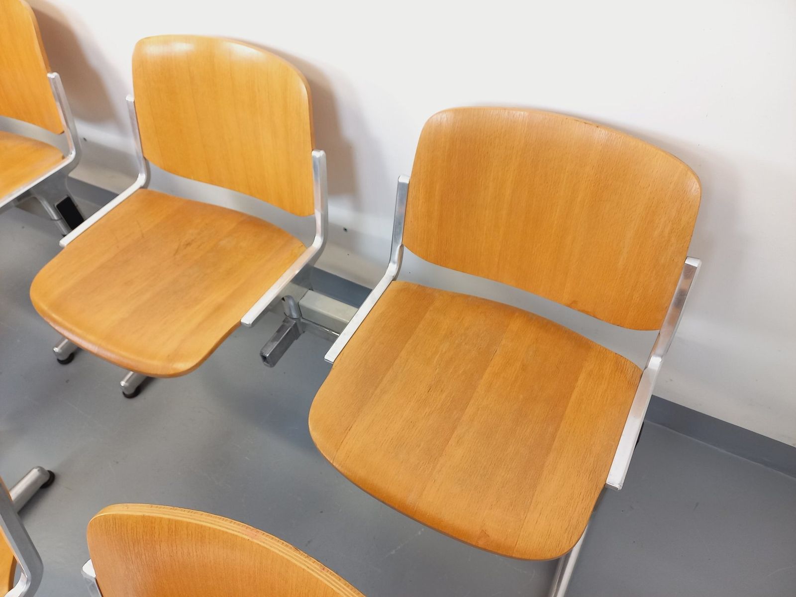 4 Giancarlo Piretti Benches For Castelli In Wood And Aluminum photo buy