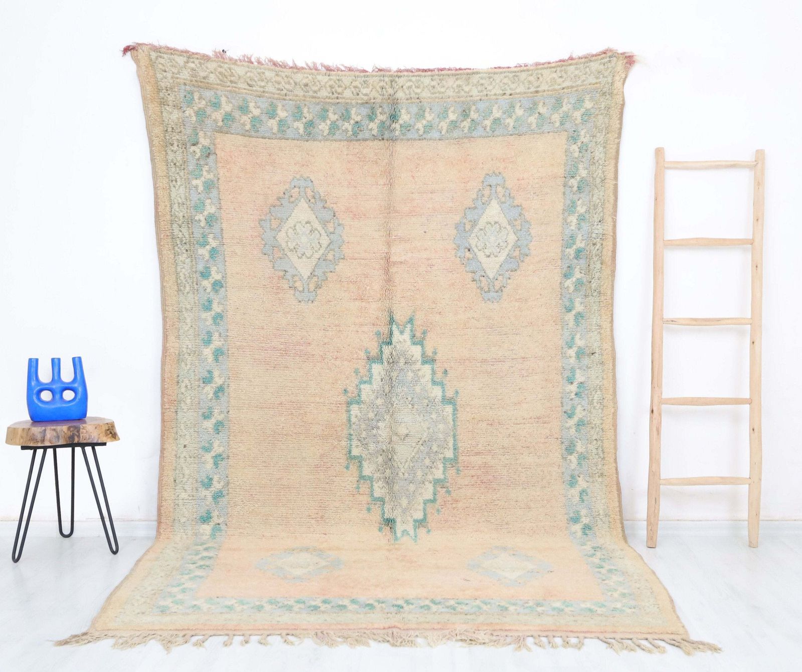 Nuva Vintage Moroccan Rug 5'8" X 9'2"