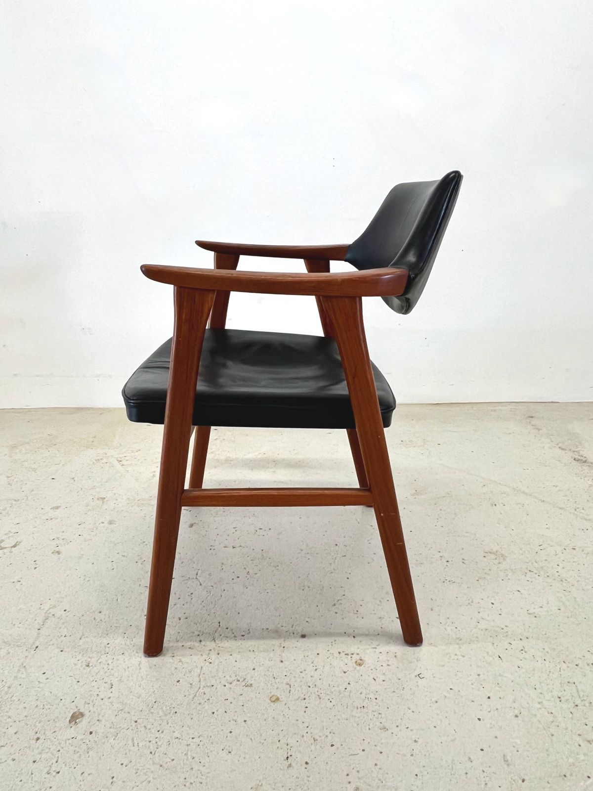 630.0 Erik Kierkegaard Teak & Leather Armchair By Hong Møbelfabrik, 1960s photo